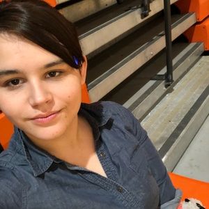 Meet your Posher, Alicia